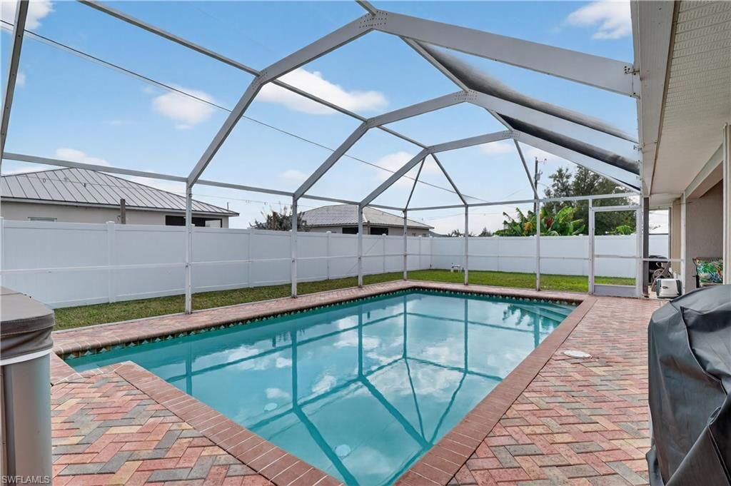 1815 NE 2nd Pl, Cape Coral, FL 33909 Photo