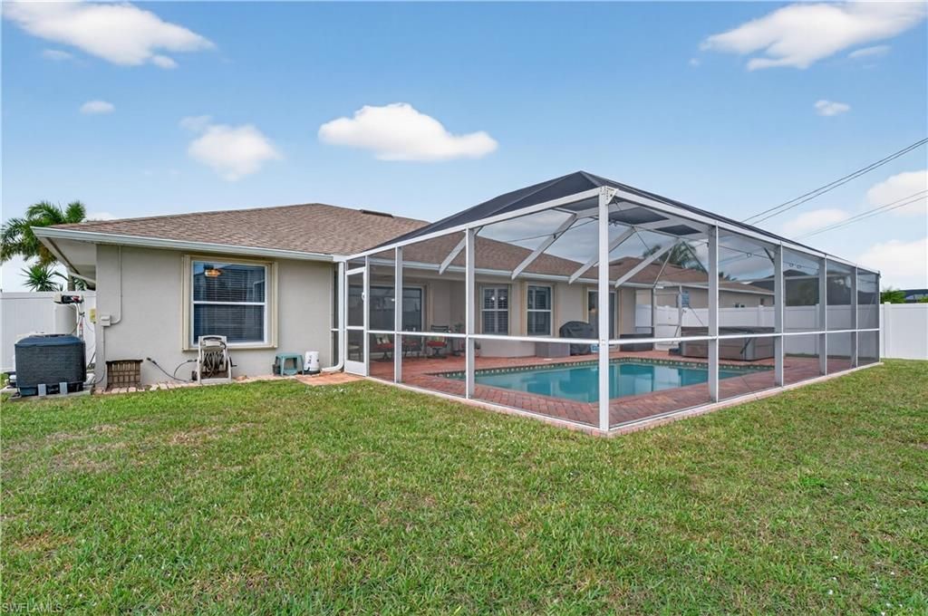 1815 NE 2nd Pl, Cape Coral, FL 33909 Photo
