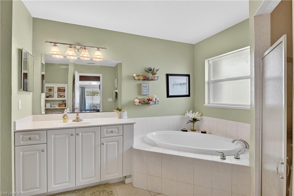 1815 NE 2nd Pl, Cape Coral, FL 33909 Photo