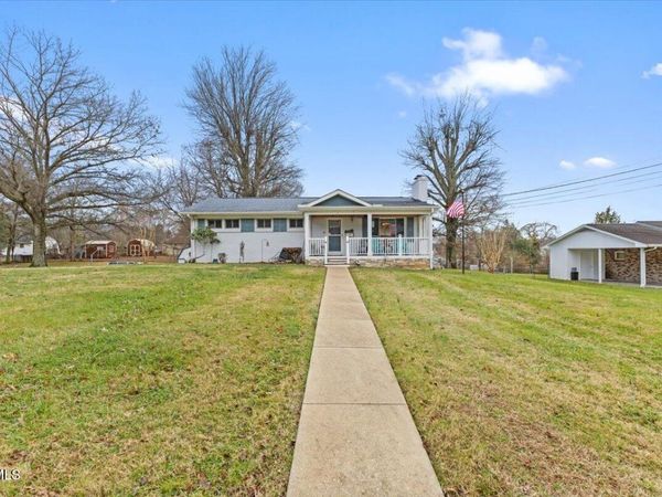 2405 Melborne Drive, Johnson City, TN 37601