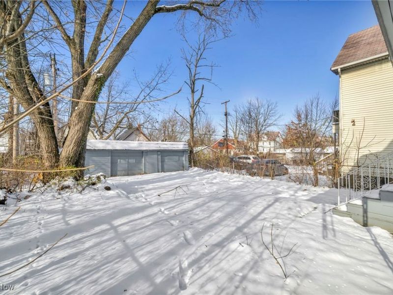 4246 E 116th Street, Cleveland, OH 44105 Photo 8