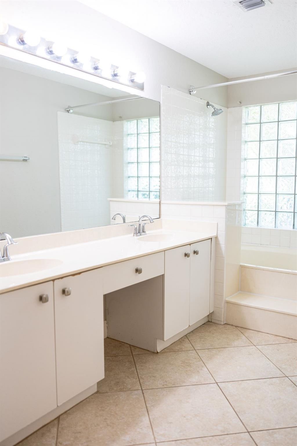 7326 Pinewalk Drive, Unit 7326, Margate, FL 33063 Photo