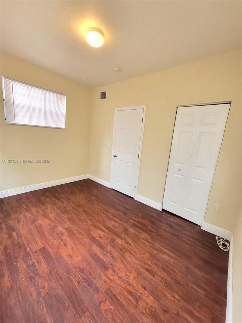 237 NW 10th Ave, Unit 1, Miami, FL 33128 Photo