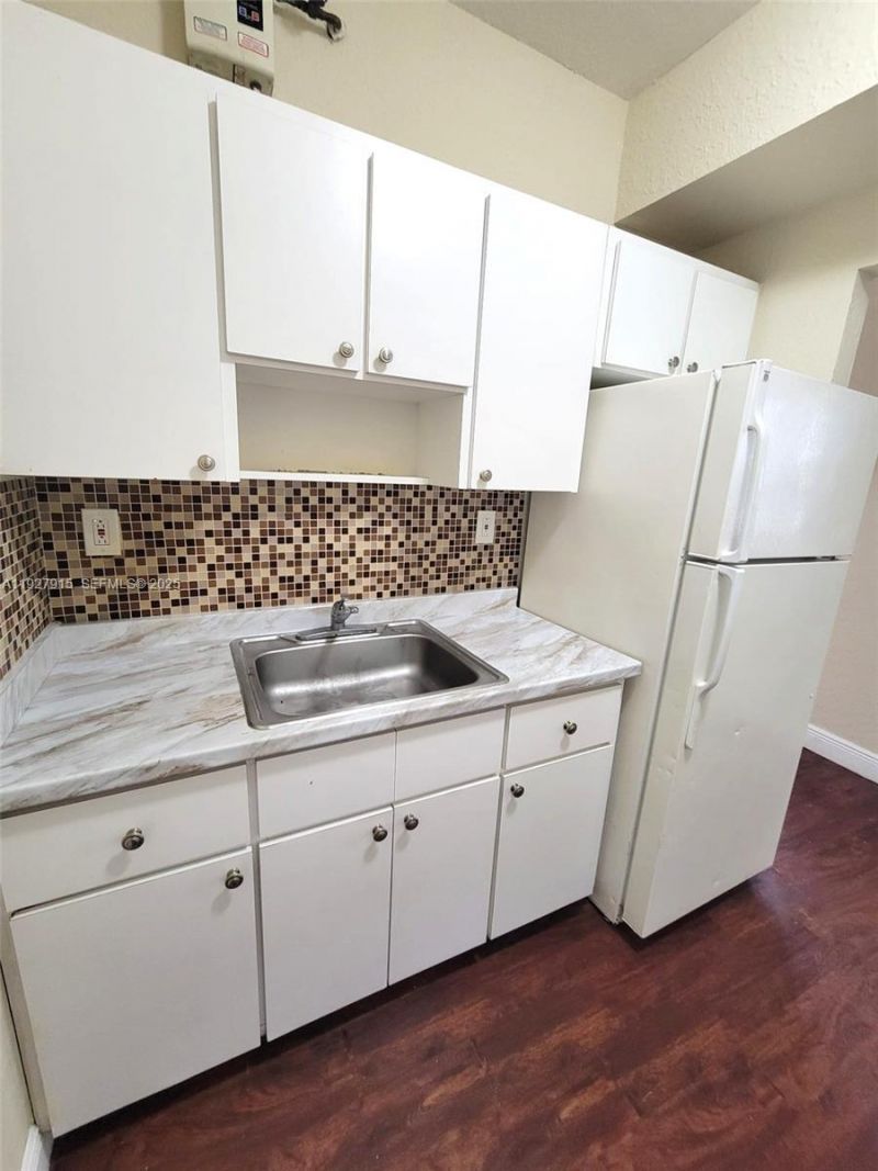 237 NW 10th Ave, Unit 1, Miami, FL 33128 Photo