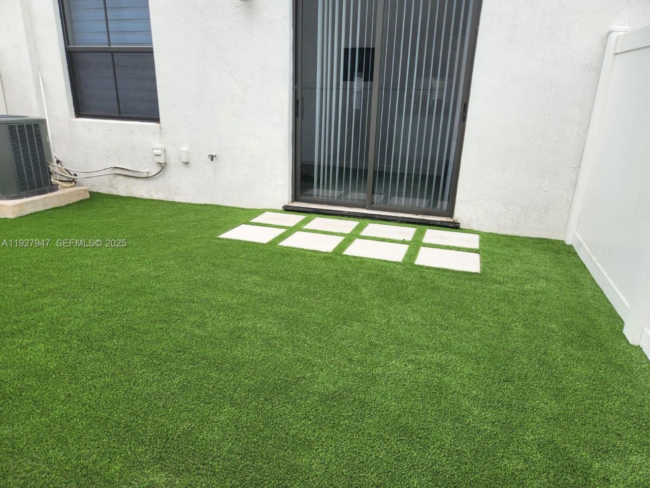 3434 W 104th Ter, Hialeah, FL 33018 Photo