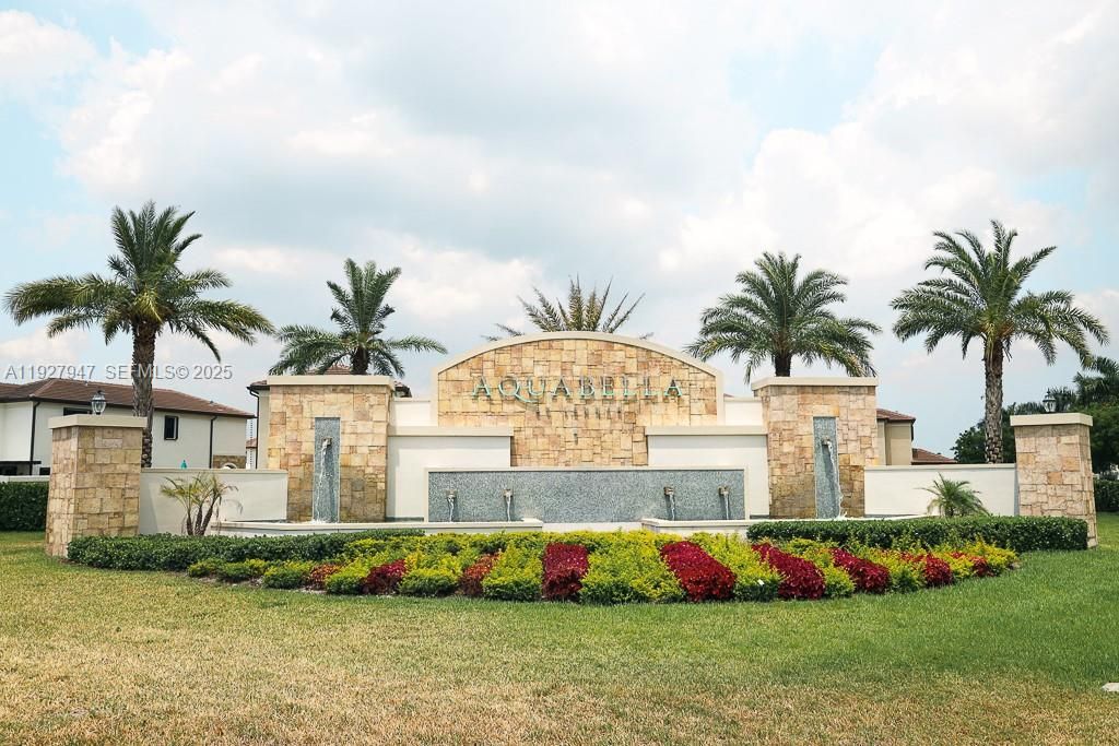 3434 W 104th Ter, Hialeah, FL 33018 Photo