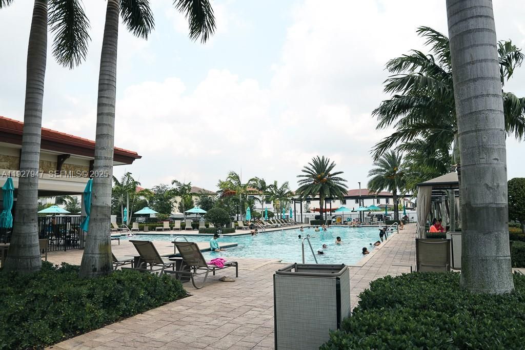 3434 W 104th Ter, Hialeah, FL 33018 Photo