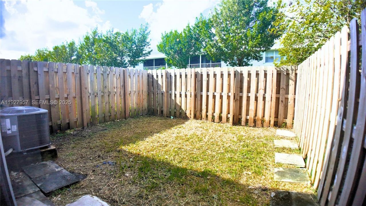 1668 SE 26th Ter, Unit 1668, Homestead, FL 33035 Photo