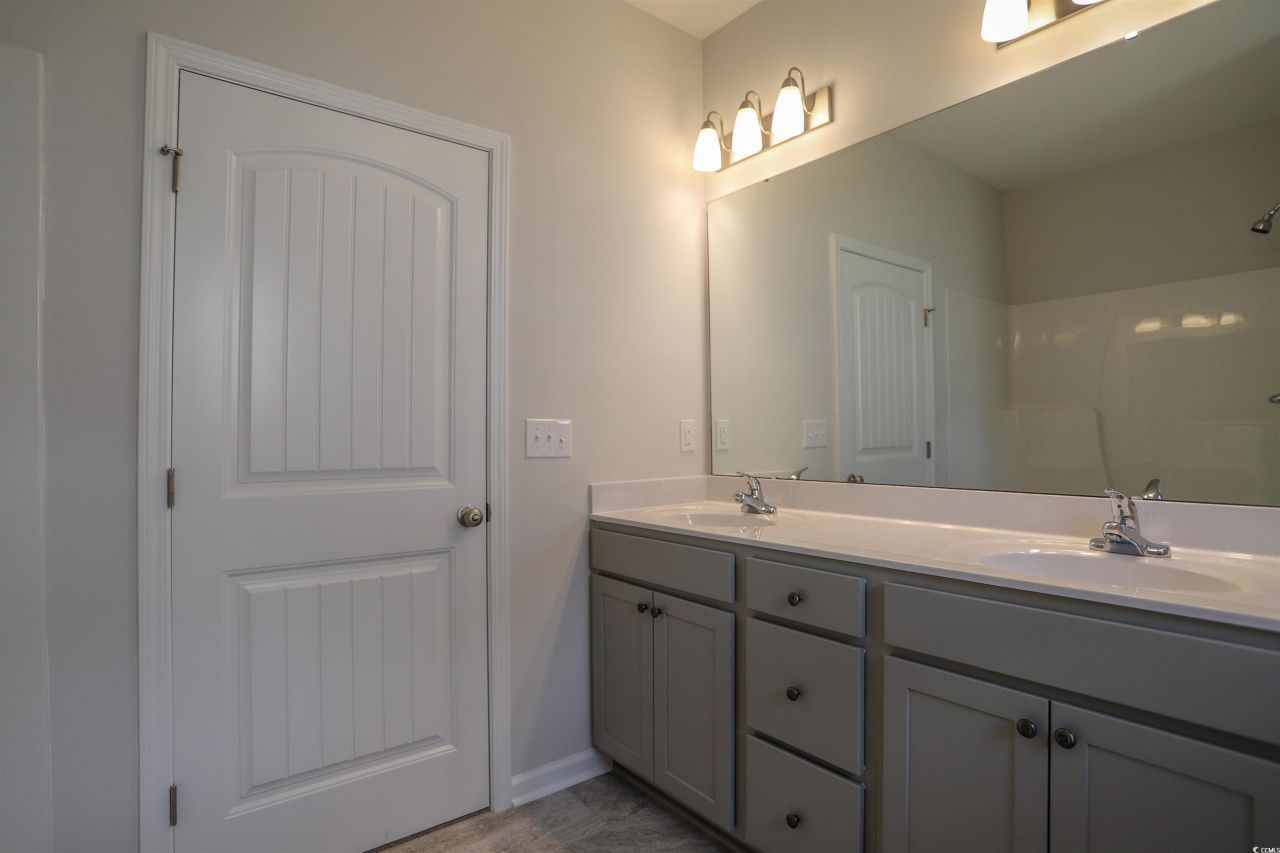 921 Woodside Dr. Photo 16