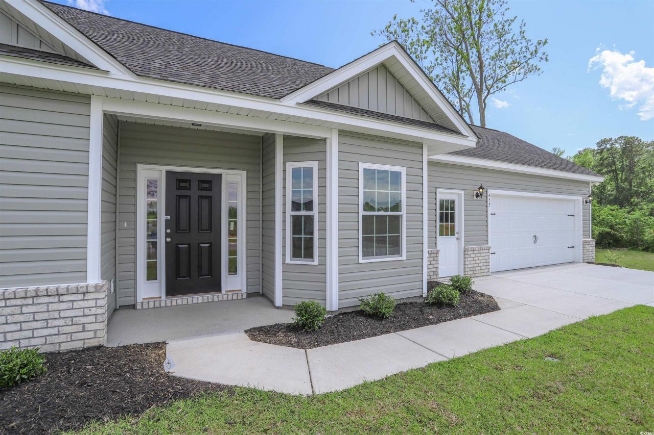 921 Woodside Dr. Photo 2