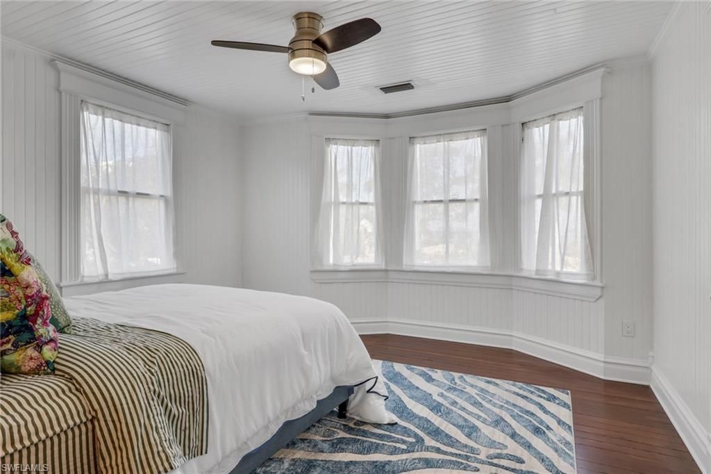 2582 1st St, Fort Myers, FL 33901 Photo