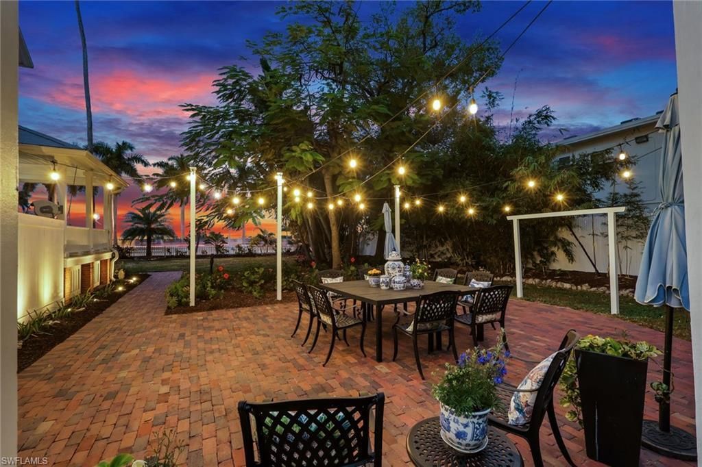 2582 1st St, Fort Myers, FL 33901 Photo