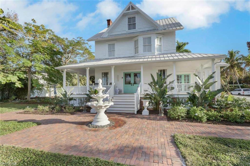 2582 1st St, Fort Myers, FL 33901 Photo