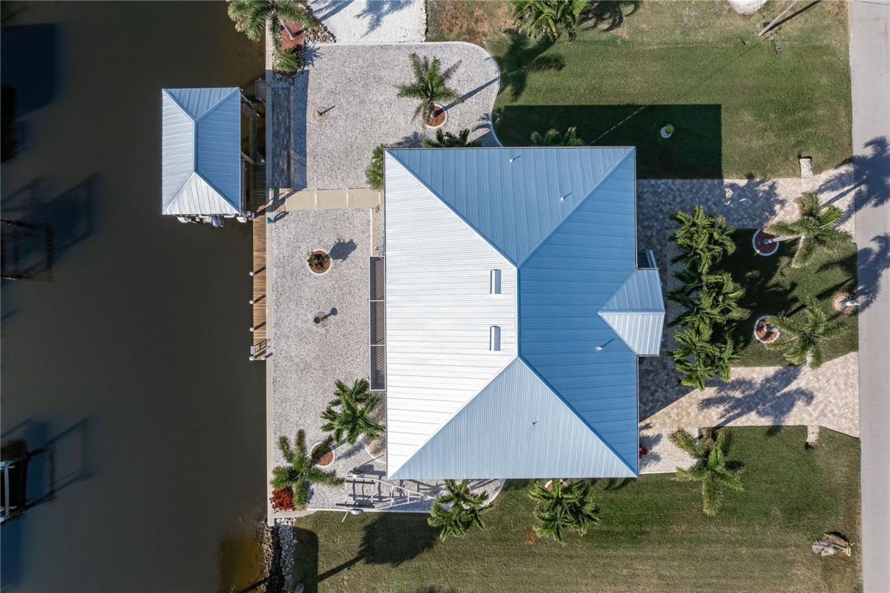 24377 Treasure Island Boulevard, Punta Gorda, FL 33955 Photo