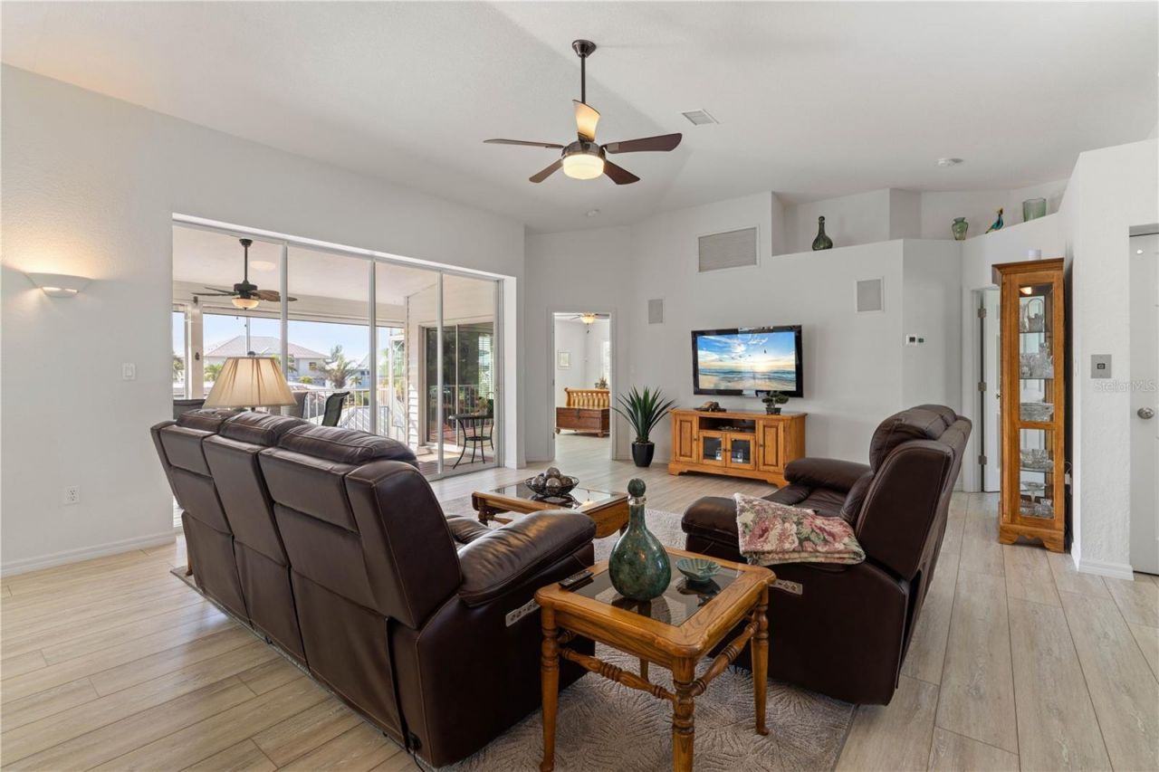 24377 Treasure Island Boulevard, Punta Gorda, FL 33955 Photo