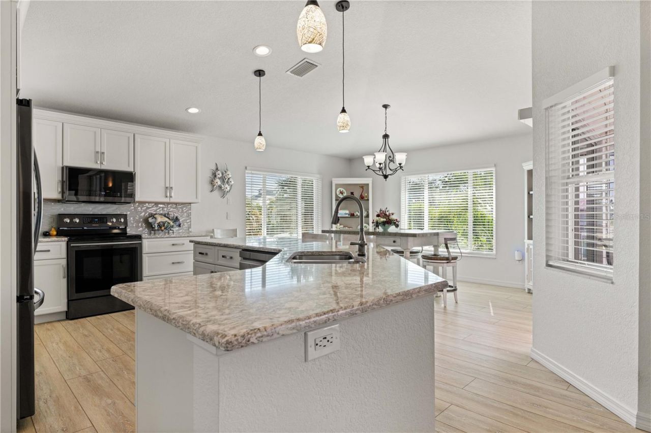 24377 Treasure Island Boulevard, Punta Gorda, FL 33955 Photo