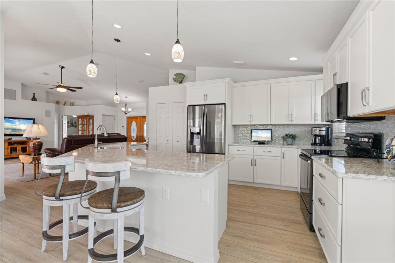 24377 Treasure Island Boulevard, Punta Gorda, FL 33955 Photo