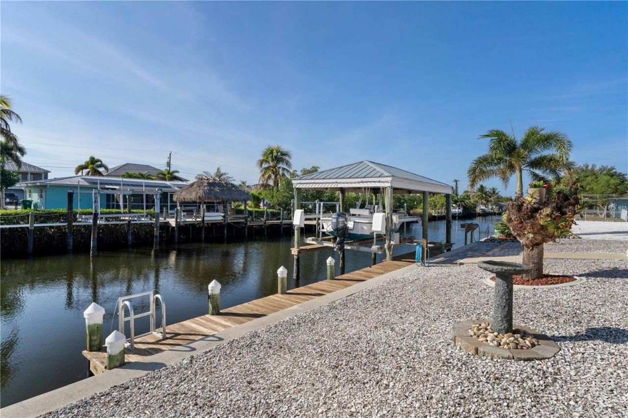 24377 Treasure Island Boulevard, Punta Gorda, FL 33955 Photo