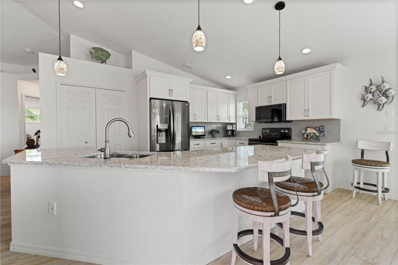 24377 Treasure Island Boulevard, Punta Gorda, FL 33955 Photo