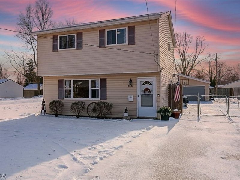 7634 Pinehurst Drive, Mentor on the Lake, OH 44060 Photo 1