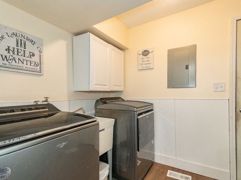 7634 Pinehurst Drive, Mentor on the Lake, OH 44060 Photo 14