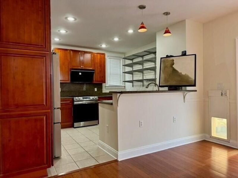 402 Southwood Avenue , Columbus, OH 43207 Photo 9