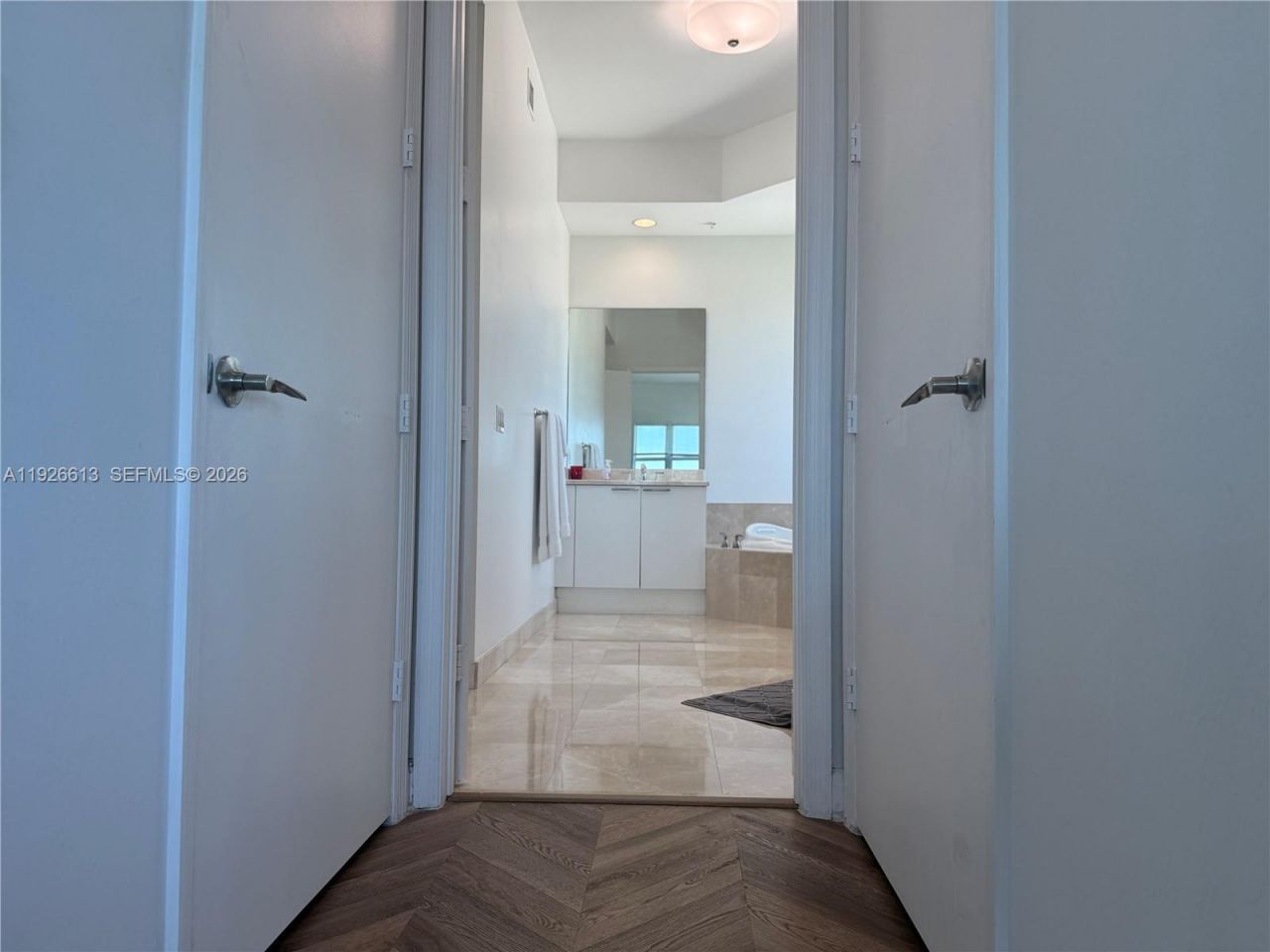 15051 Royal Oaks Ln, Unit 2601, North Miami, FL 33181 Photo