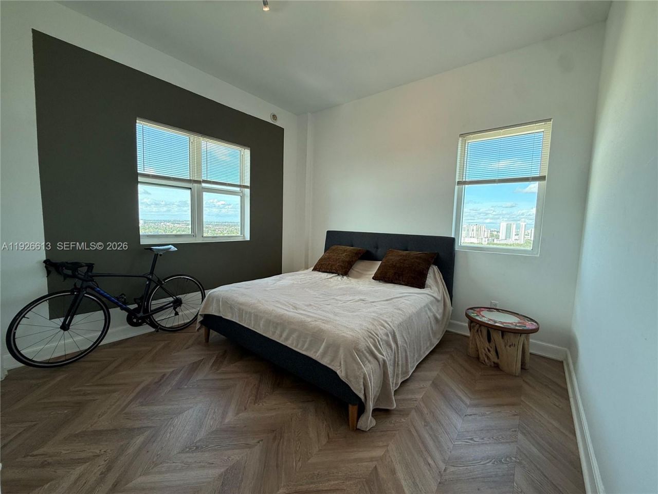 15051 Royal Oaks Ln, Unit 2601, North Miami, FL 33181 Photo