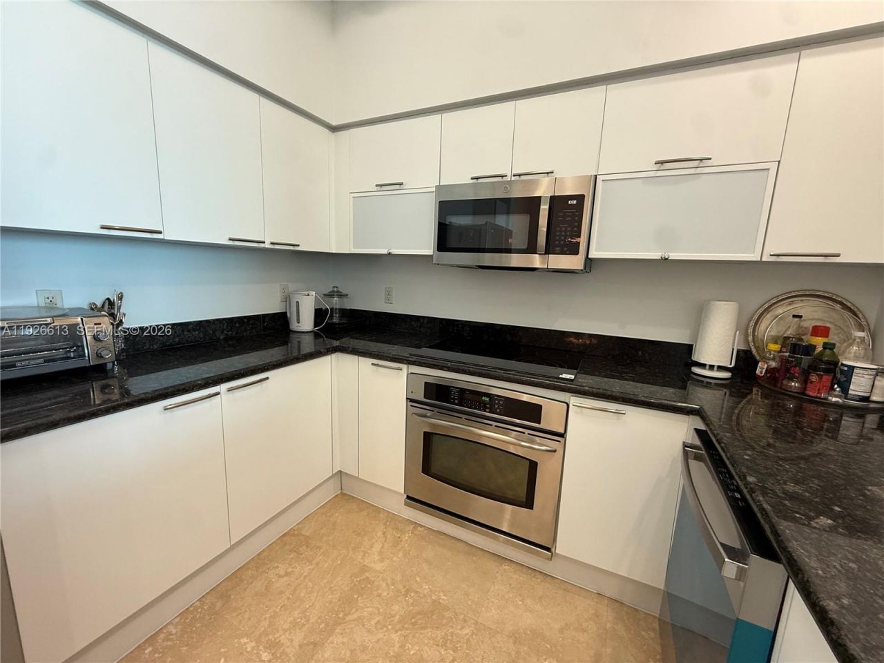 15051 Royal Oaks Ln, Unit 2601, North Miami, FL 33181 Photo