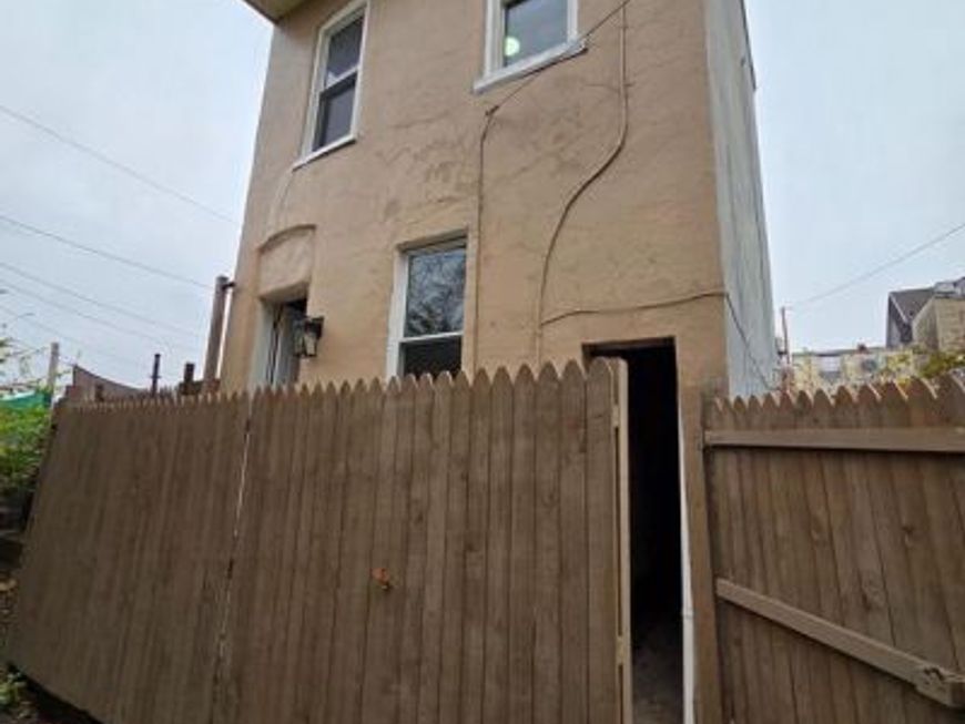 614 S 10th Street, Reading, PA 19602 Main Photo