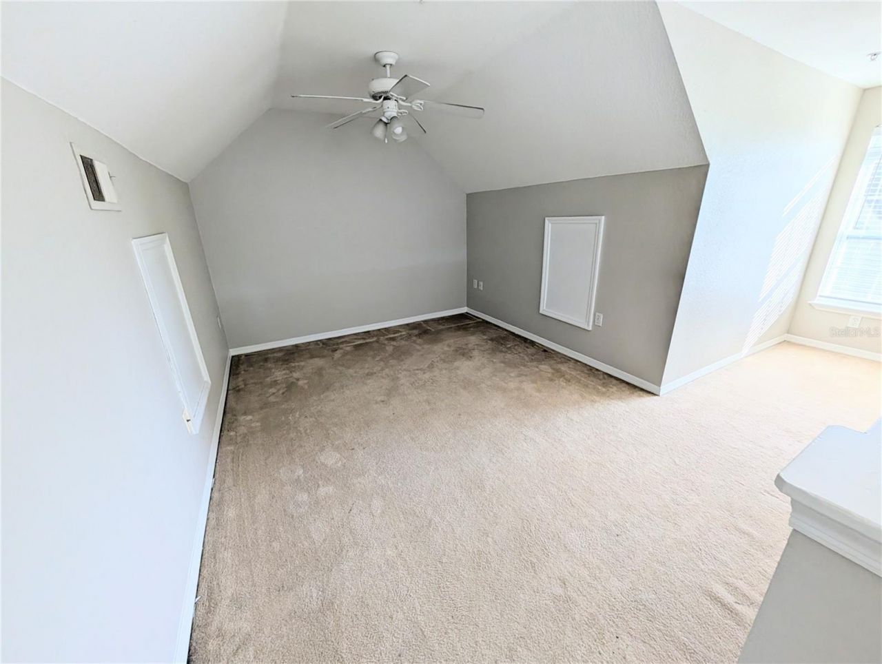5531 Rosehill Road, Unit 203, Sarasota, FL 34233 Photo