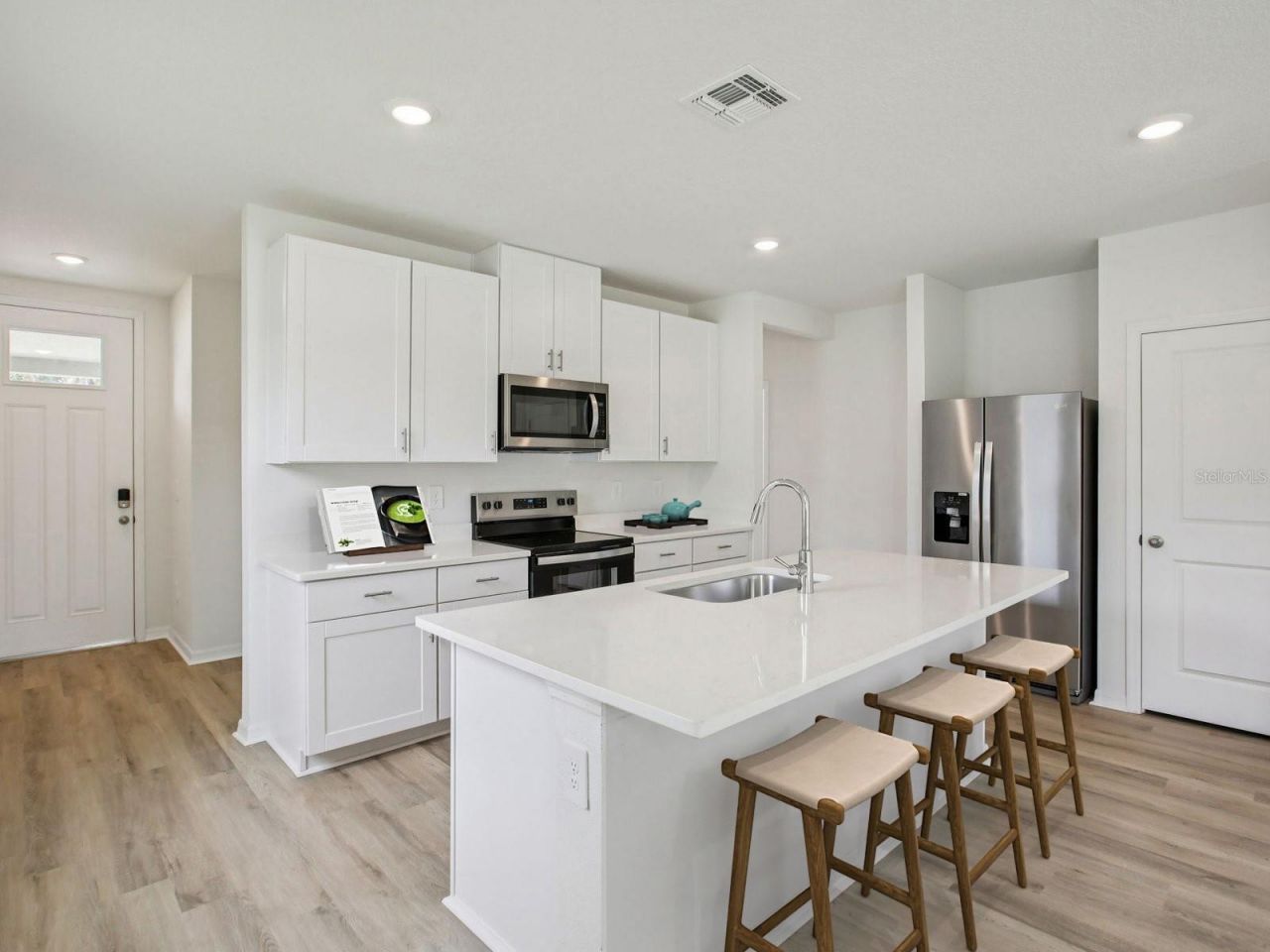 301 Lazy Shore Drive, Nokomis, FL 34275 Photo