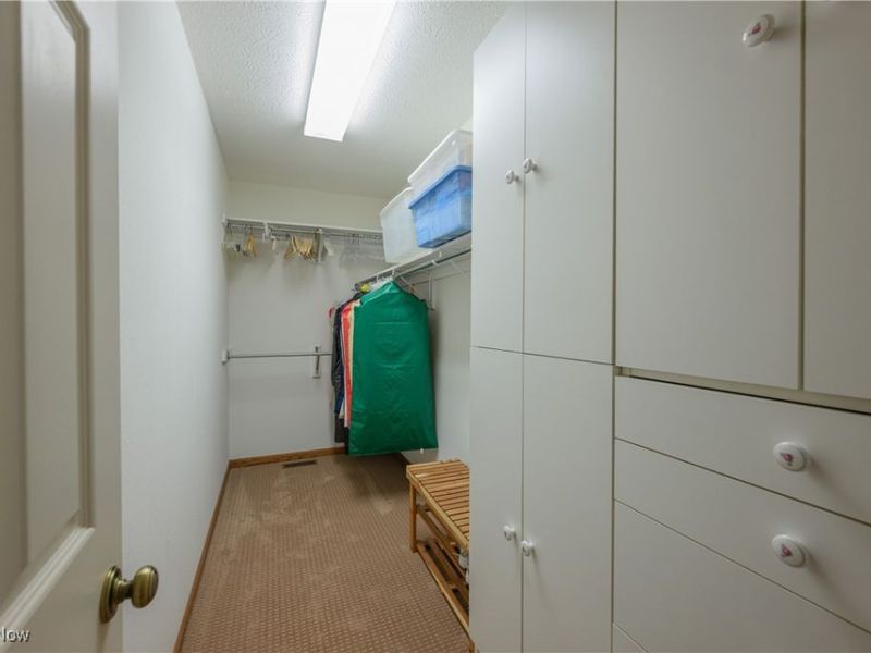 677 Sally Circle, Wadsworth, OH 44281 Photo 13