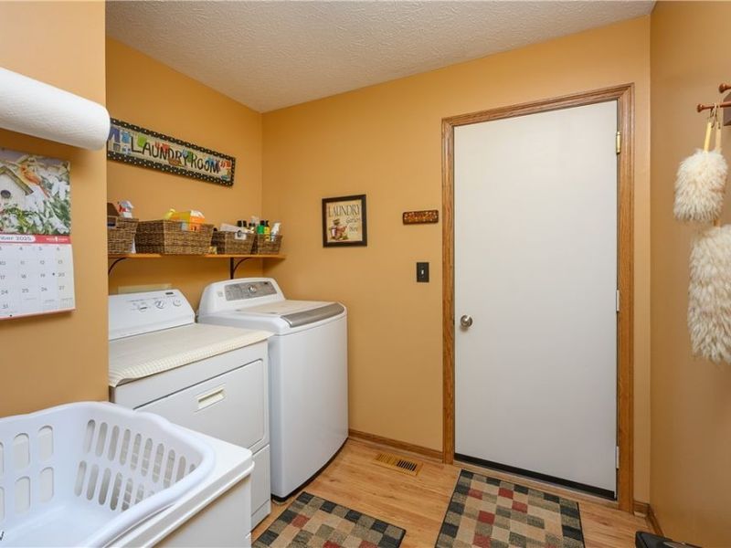 677 Sally Circle, Wadsworth, OH 44281 Photo 16