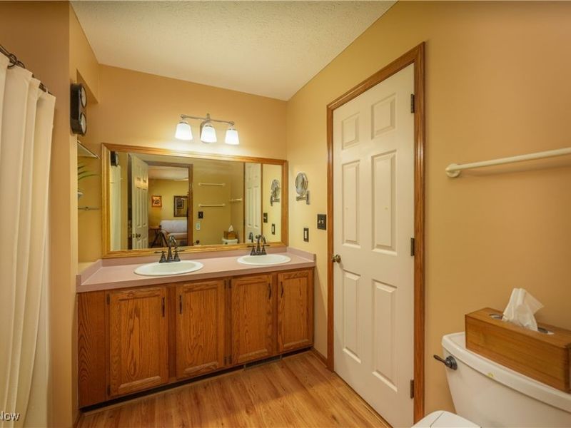 677 Sally Circle, Wadsworth, OH 44281 Photo 21