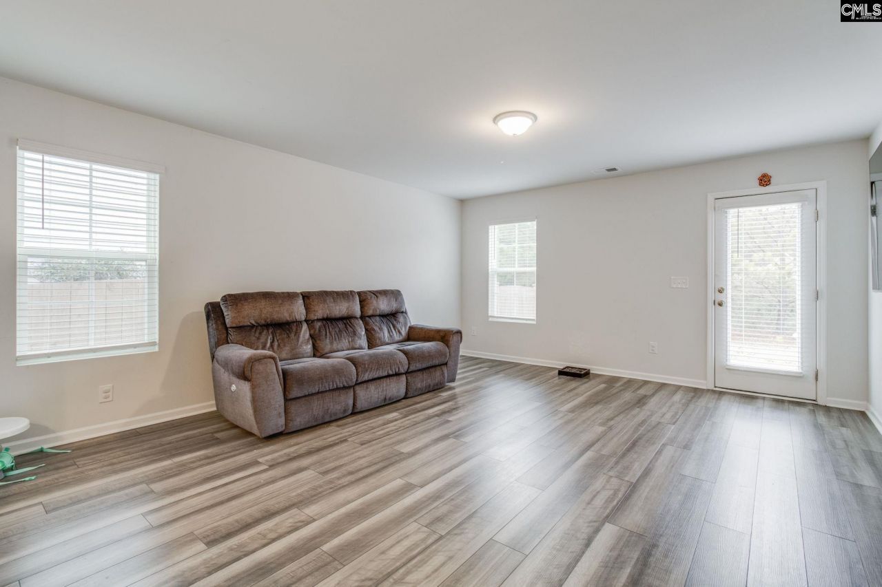 109 Windfall Road Photo 12