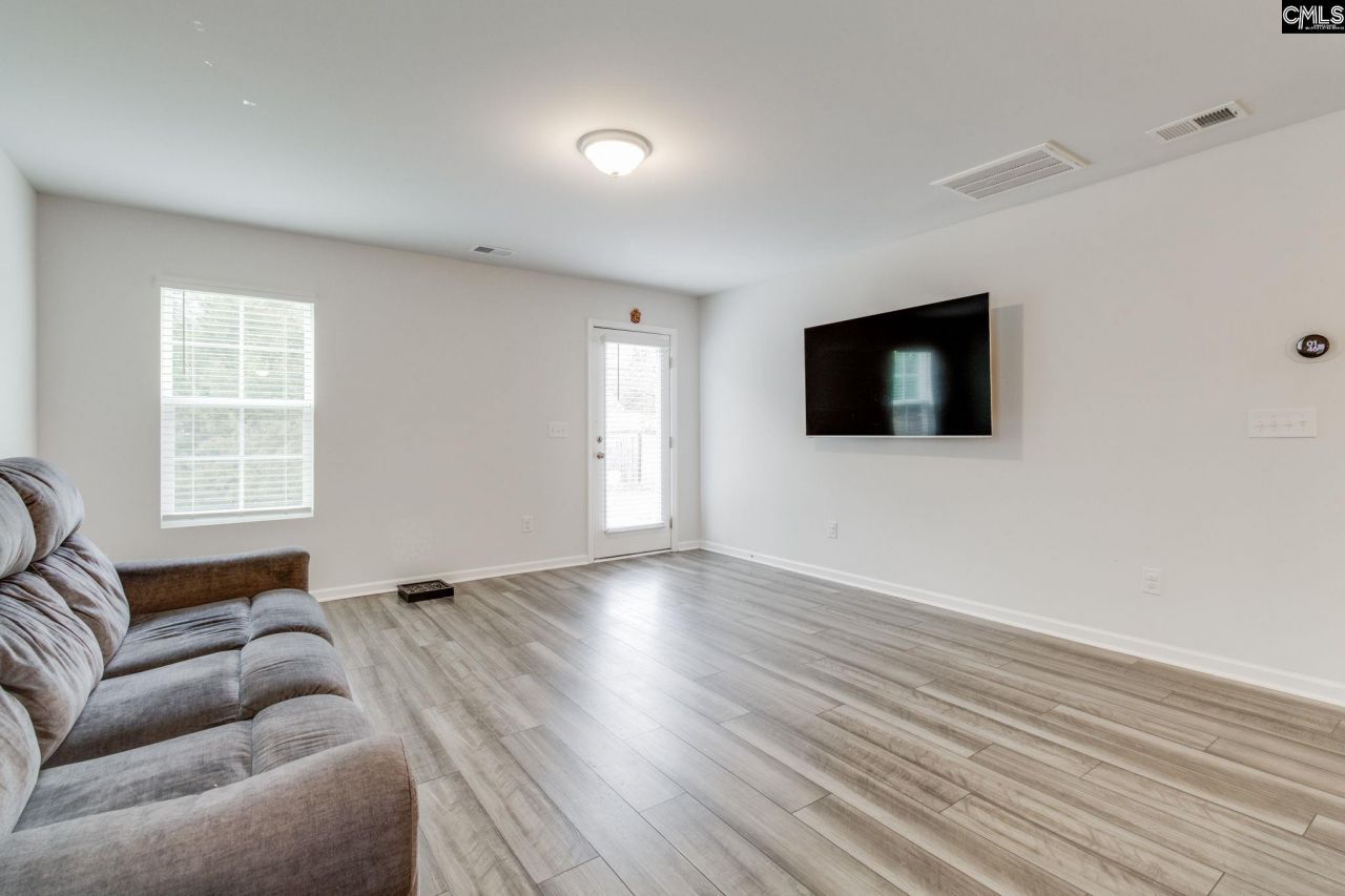 109 Windfall Road Photo 13