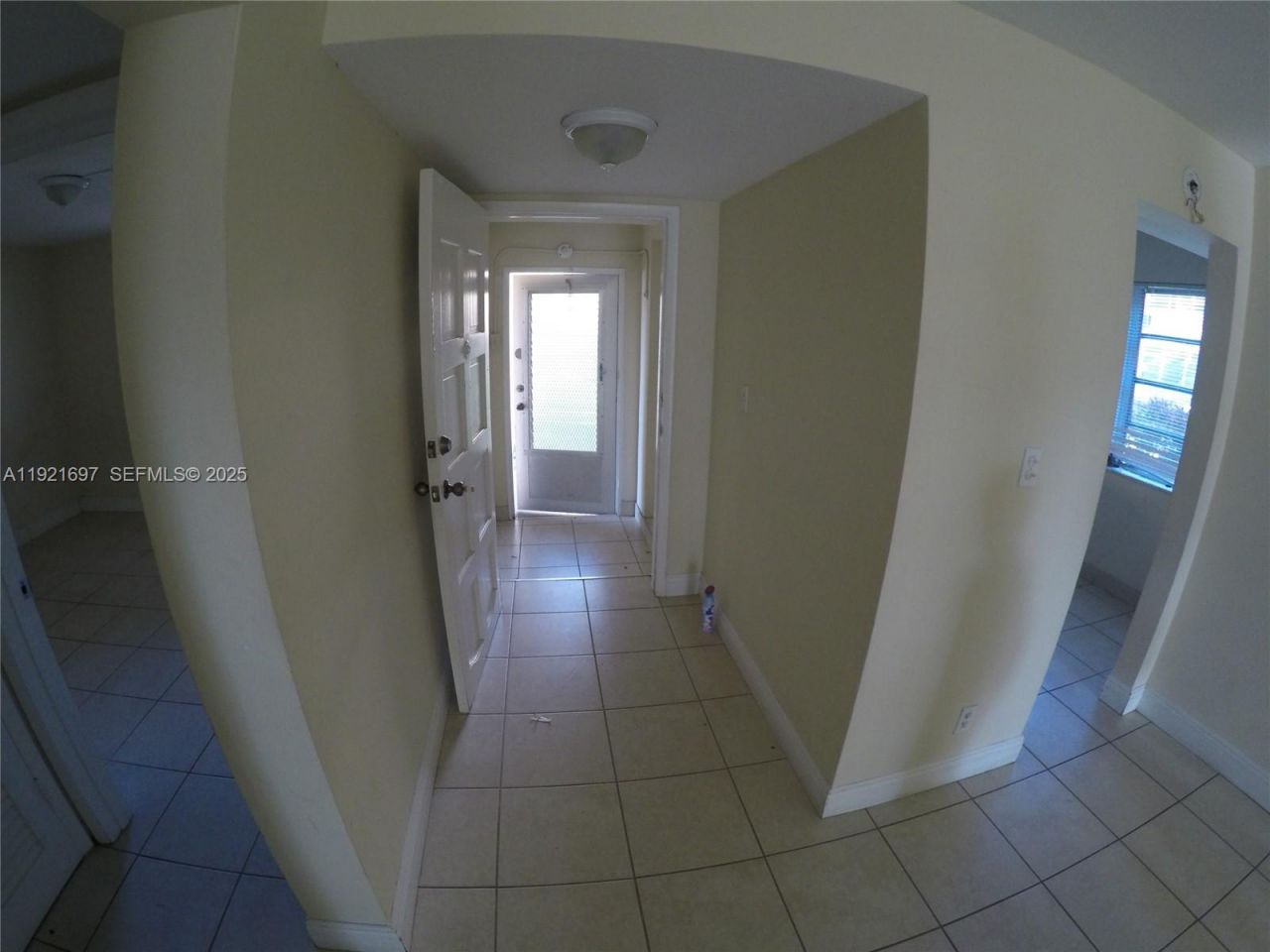 1450 NE 191st St, Unit 101, Miami, FL 33179 Photo