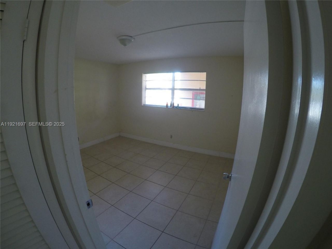 1450 NE 191st St, Unit 101, Miami, FL 33179 Photo