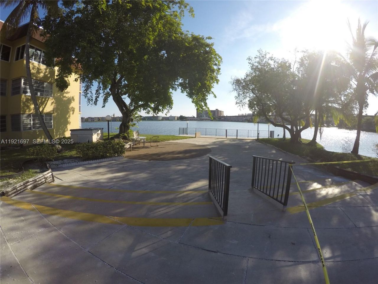 1450 NE 191st St, Unit 101, Miami, FL 33179 Photo