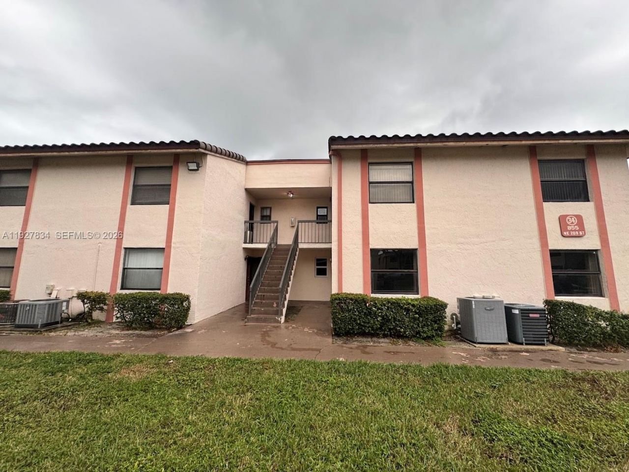 855 NE 209th St, Unit 102-34, Miami, FL 33179 Photo