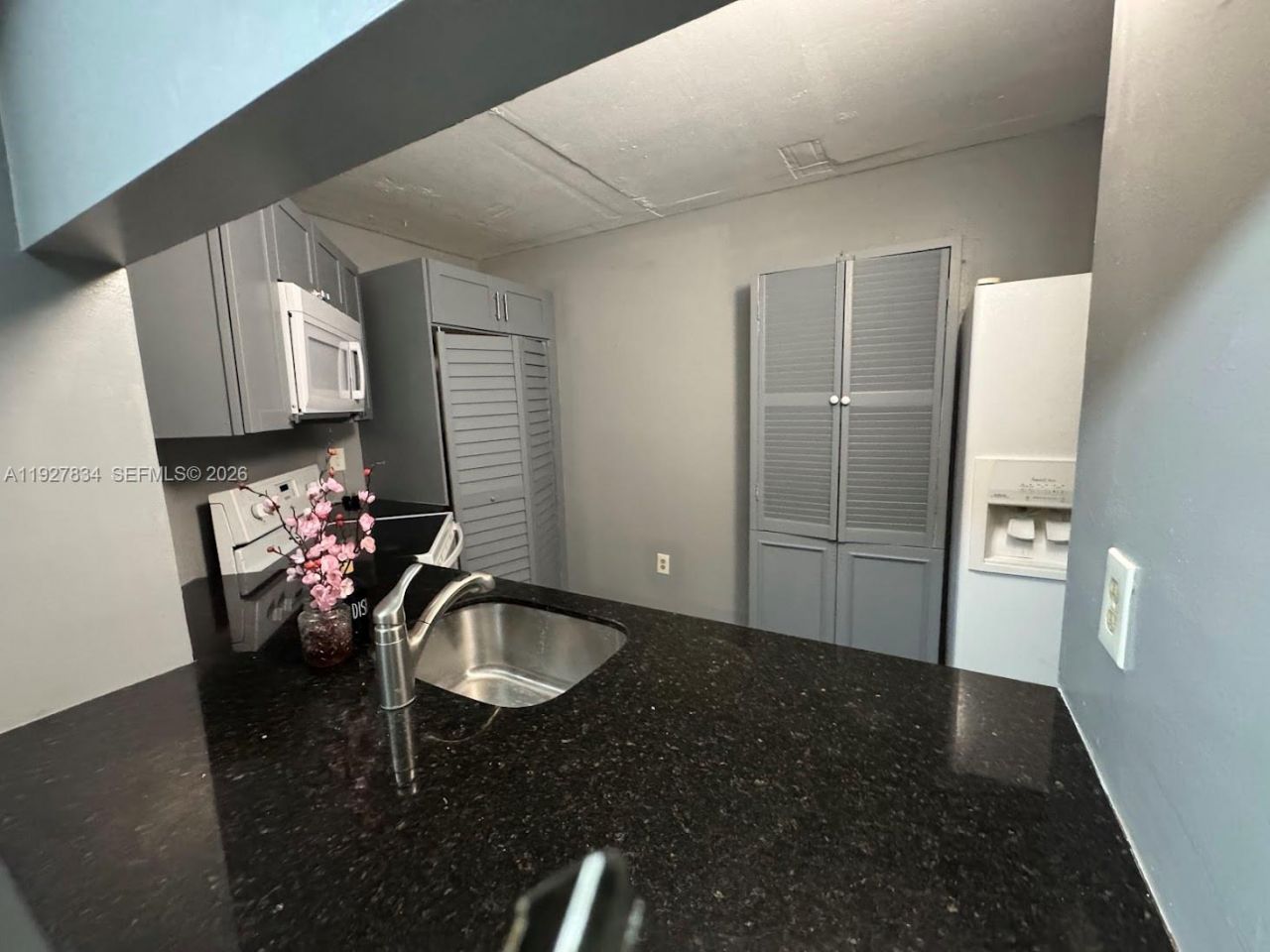 855 NE 209th St, Unit 102-34, Miami, FL 33179 Photo