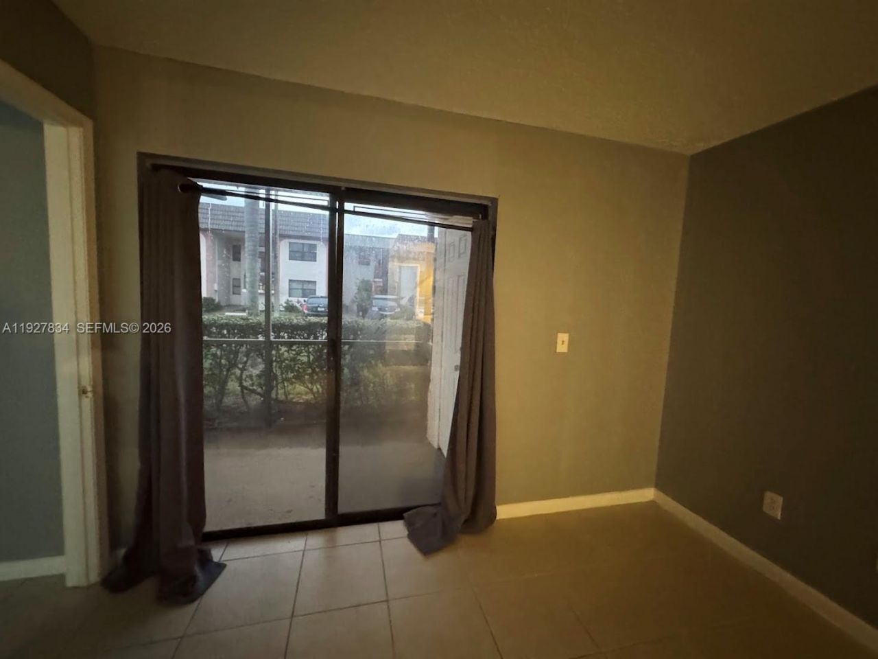 855 NE 209th St, Unit 102-34, Miami, FL 33179 Photo