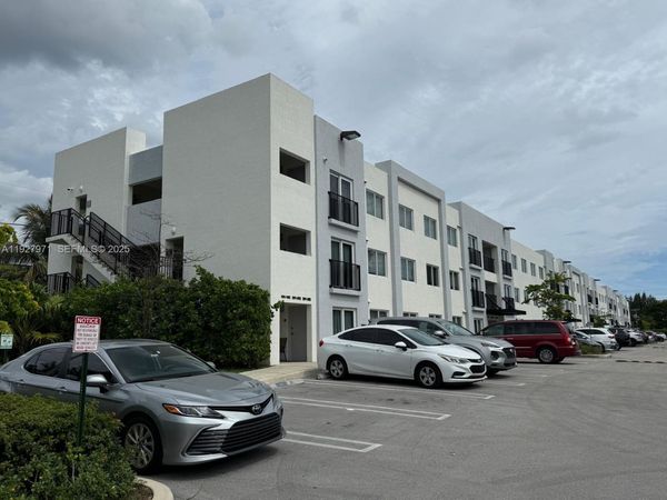 14752 NE 6th Ave, Unit 205, Miami, FL 33161
