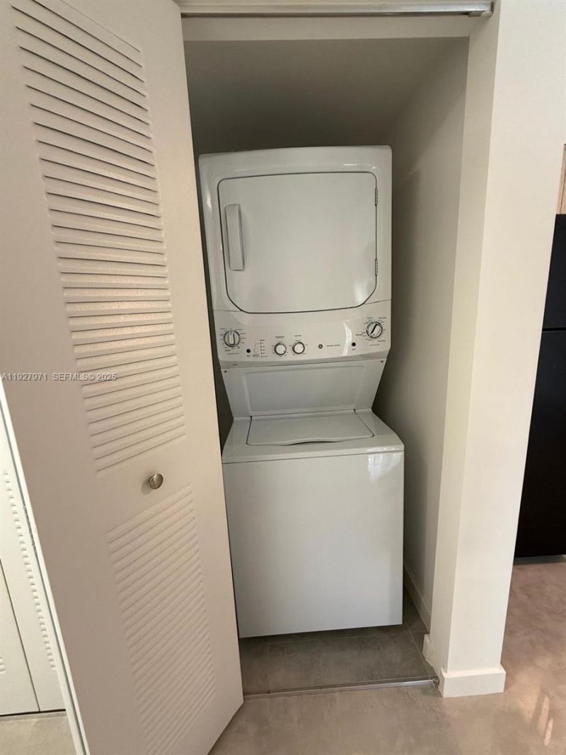 14752 NE 6th Ave, Unit 205, Miami, FL 33161 Photo