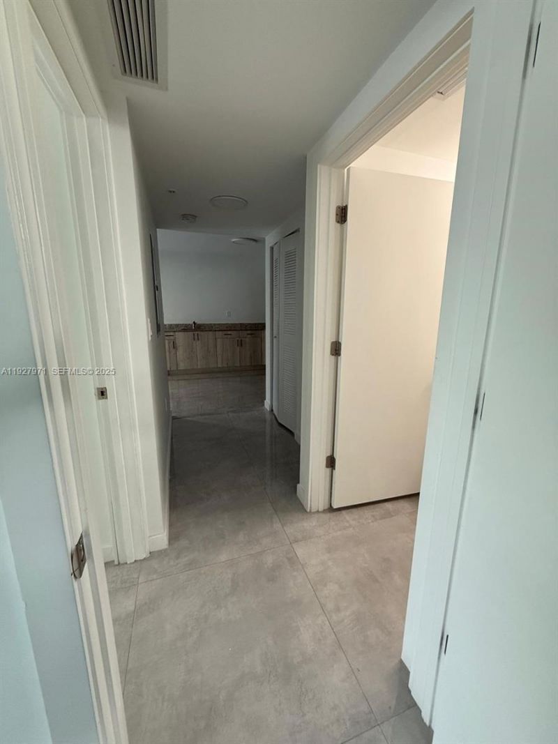 14752 NE 6th Ave, Unit 205, Miami, FL 33161 Photo