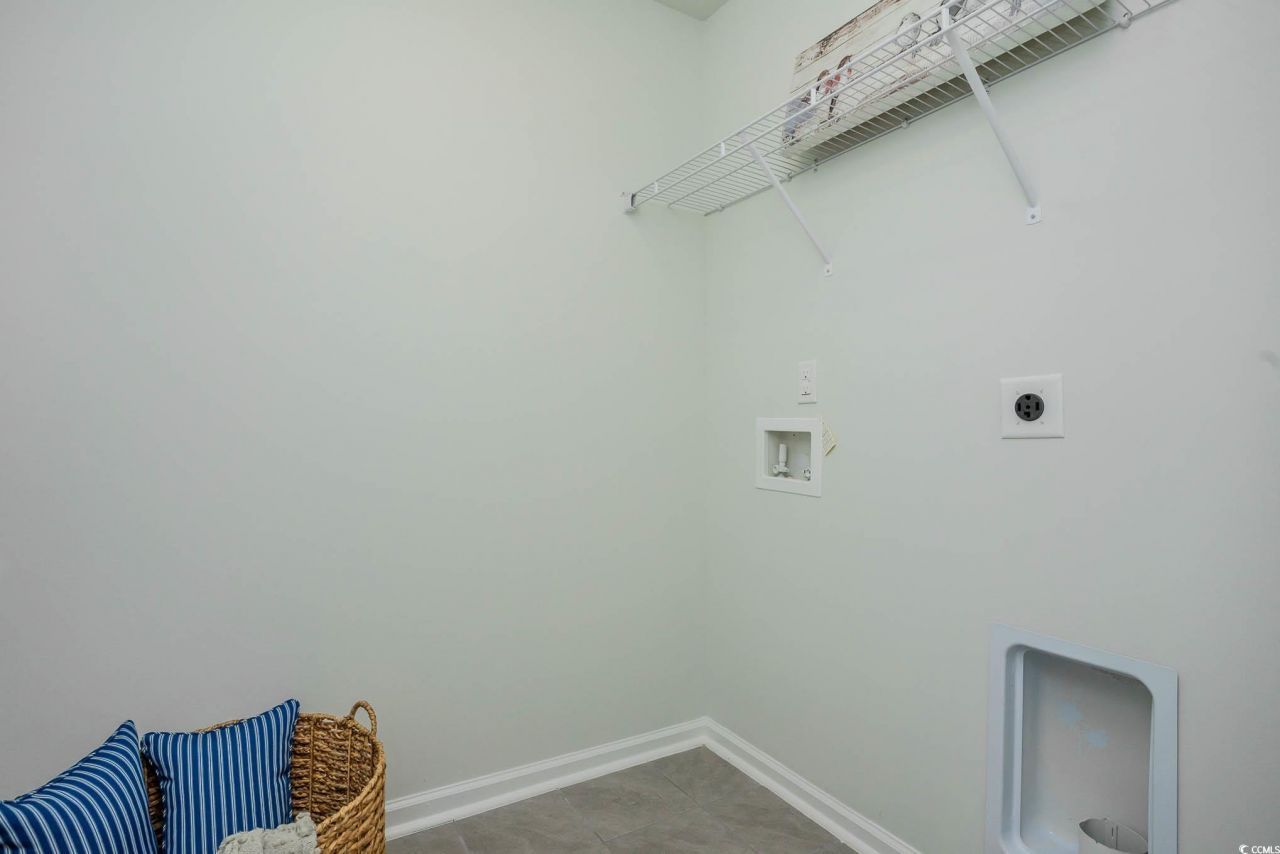 1375 Nokota Dr. Photo 18