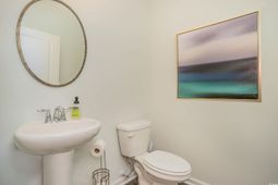 1375 Nokota Dr. photo 4