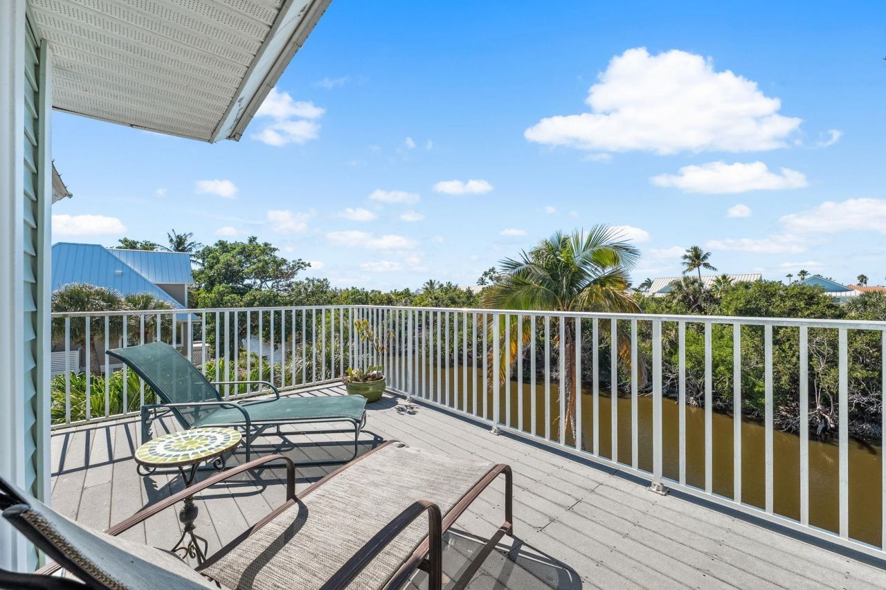 241 Violet Dr, Sanibel, FL 33957 Photo