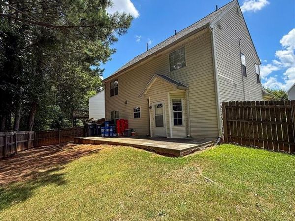 1110 Meadow Walk Avenue, Lawrenceville, GA 30044